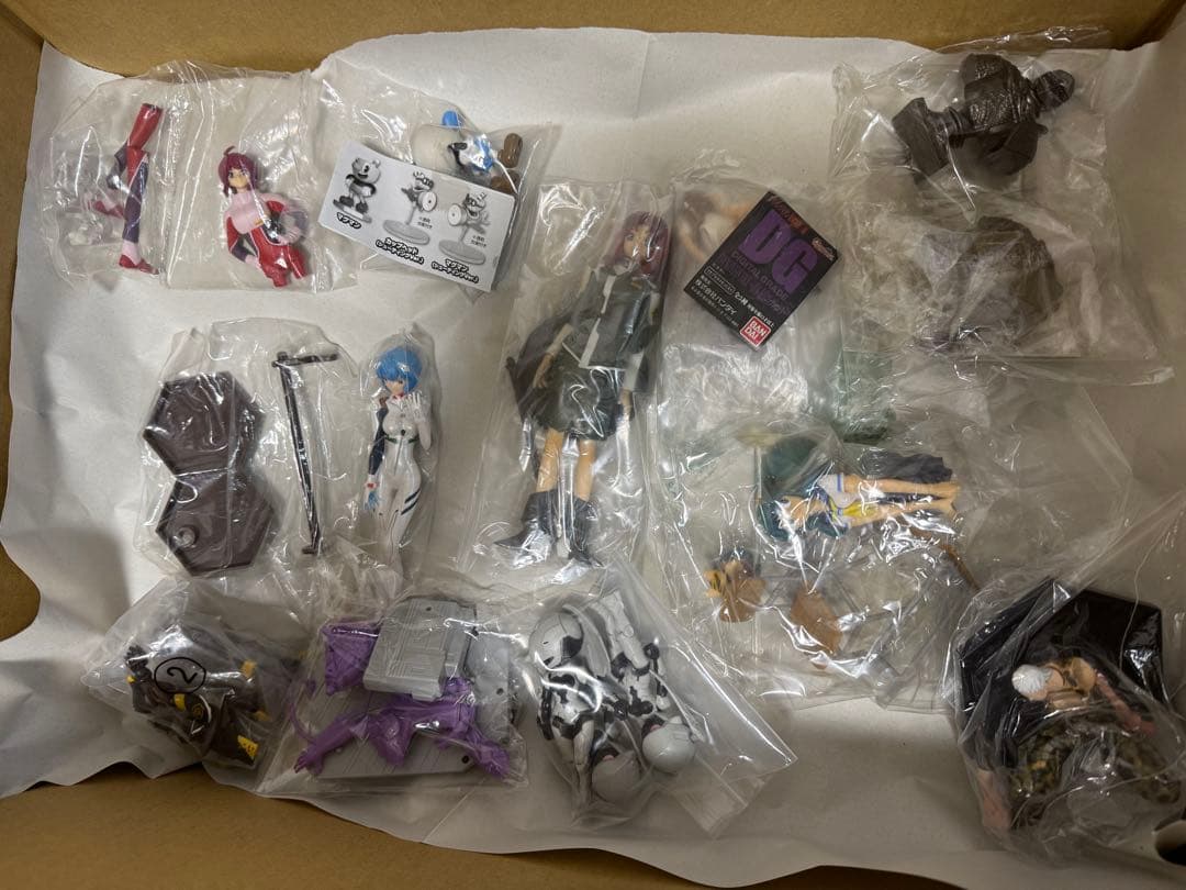 ジャンク フィギュア　トレーディングフィギュア等まとめ売り　ガチャ　エヴァ