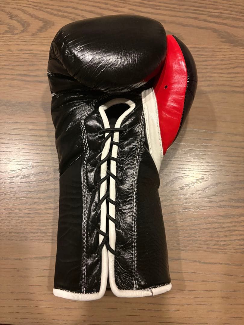 GRANT ボクシンググローブ 10oz 黒/赤