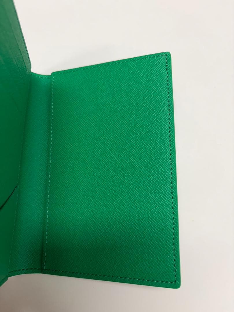 【新品未使用】Louis Vuitton パスポートケース M14875