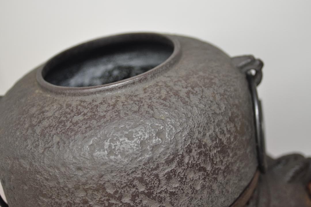 ♪【稀製品】茶道具■風炉釜■鉄瓶 鉄釜 風炉灰 まとめて■86 ♪