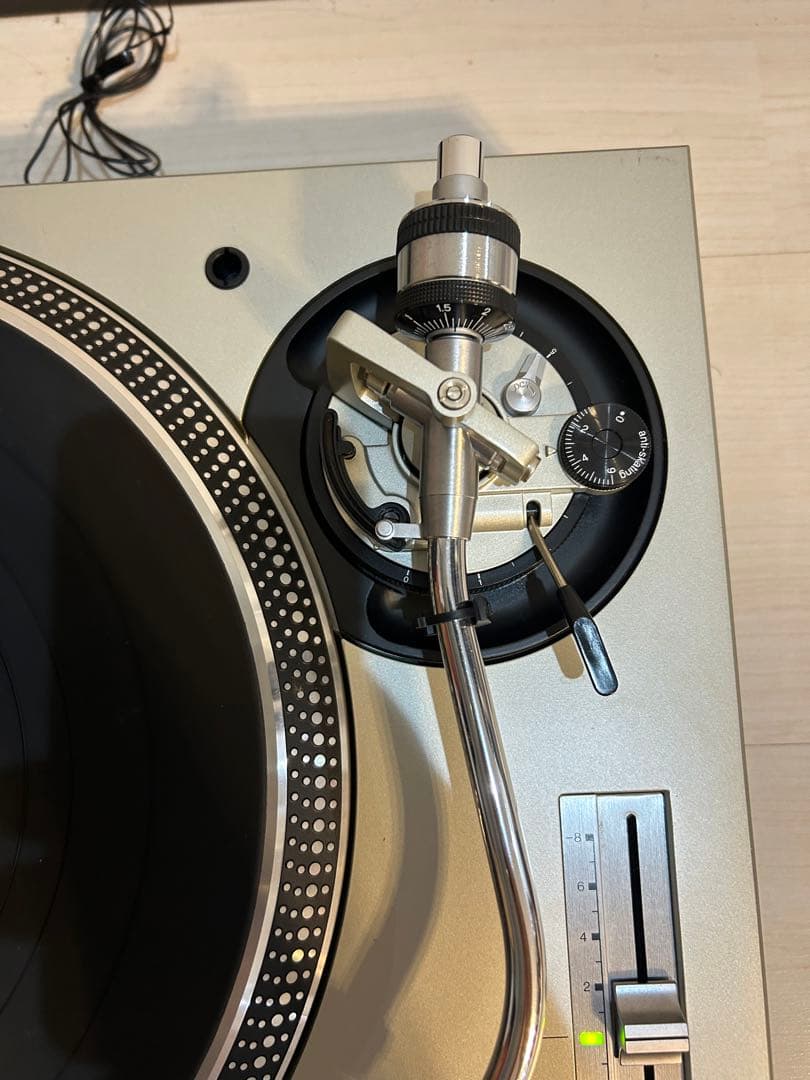 【美品】テクニクス ターンテーブル SL-1200MK5 シルバー