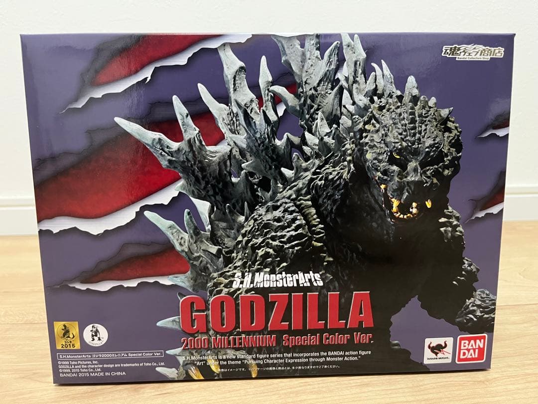 S.H.MonsterArts ゴジラ 2000 ミレニアム スペシャルカラー