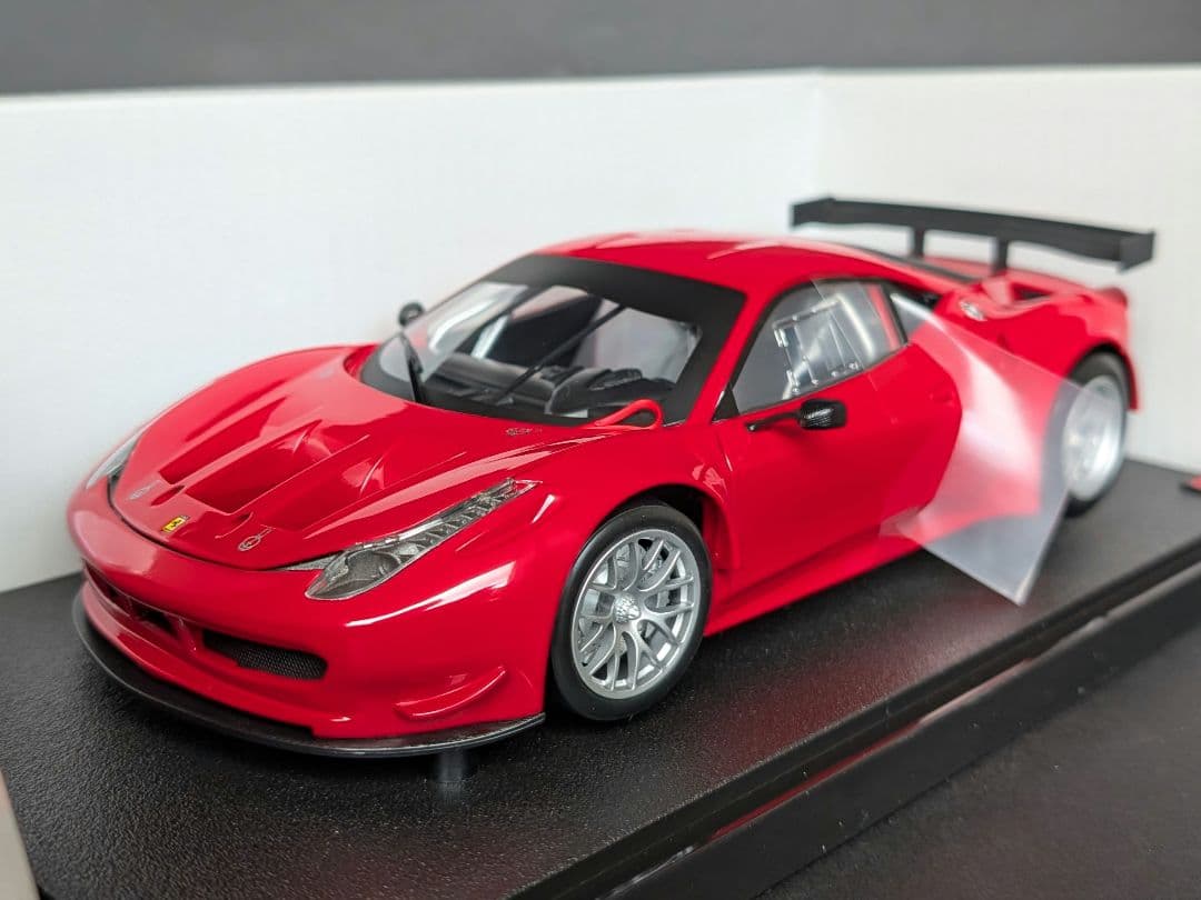 ホットウィール 1/18 FERRARI 458 ITALIA GT2