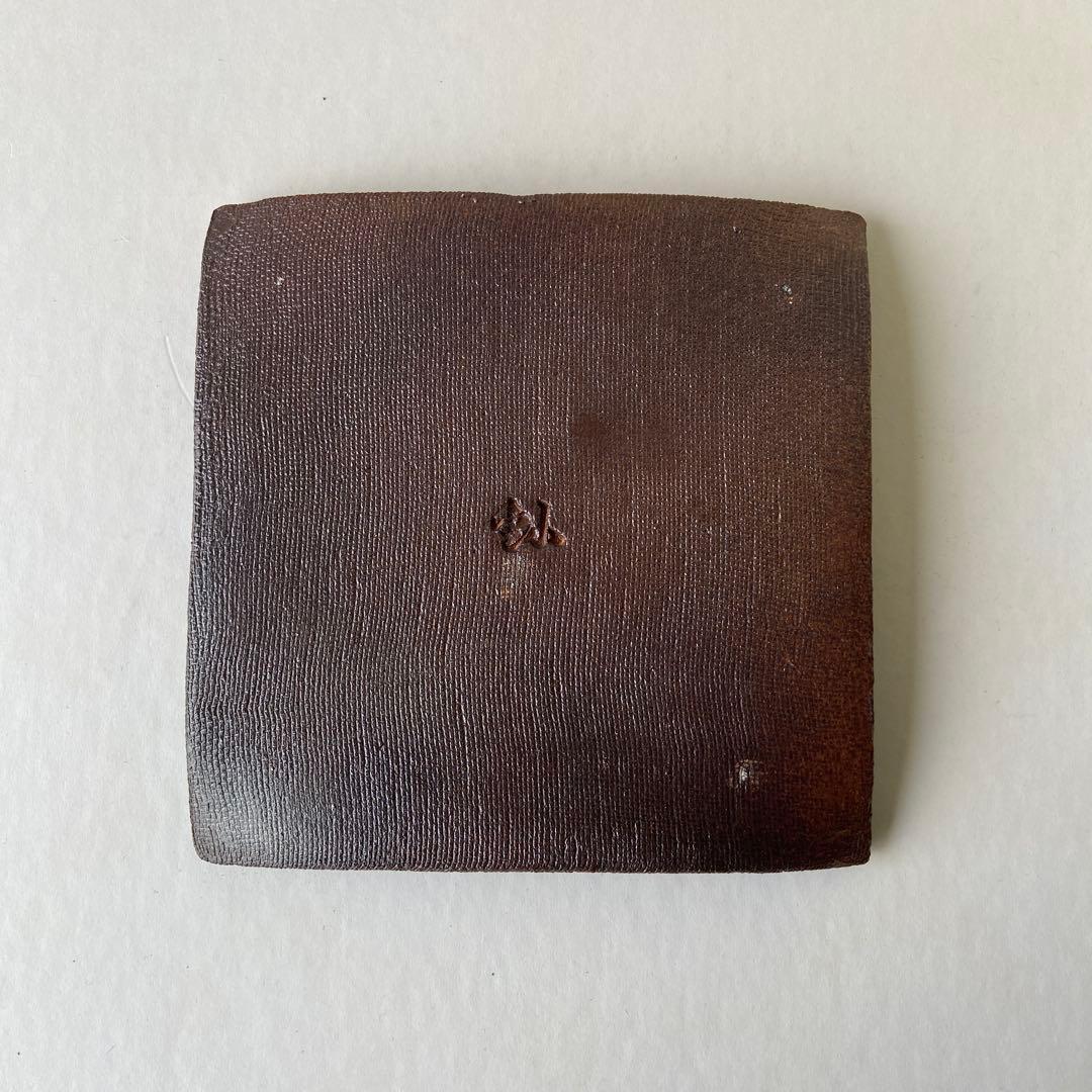 加藤釥　金彩蝶紋　皿　共箱共布