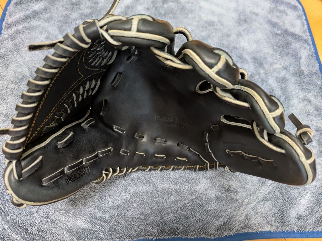 ZETT ゼットプロステイタス 投手　ピッチャー　軟式グローブ中古