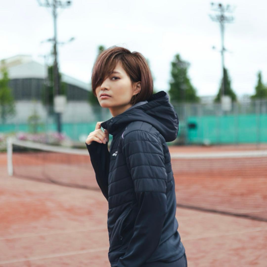 バボラジップアップジャケット+ヨネックス フーディ(中古)