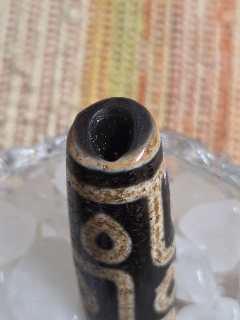 044天珠　九眼天珠　大穴シリーズです！dzibeads！