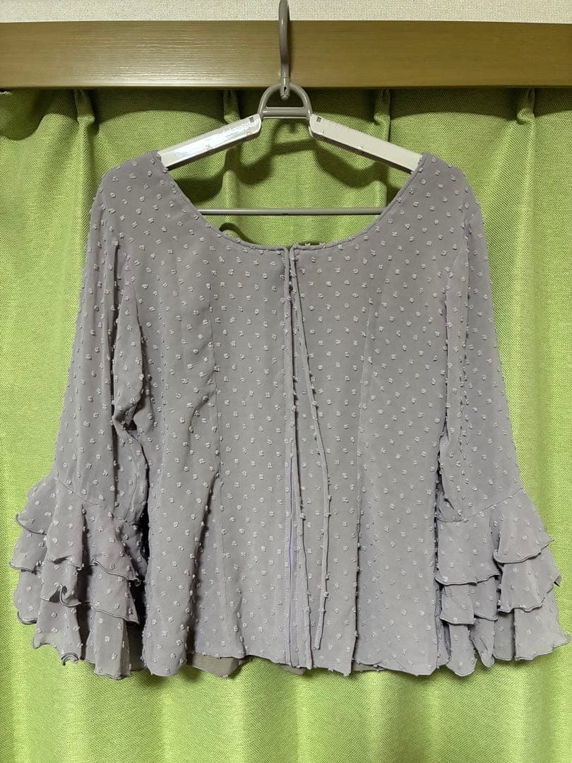 フラメンコ衣装　トップス　ブラウス　 ライトグレー　立体水玉　Lサイズ