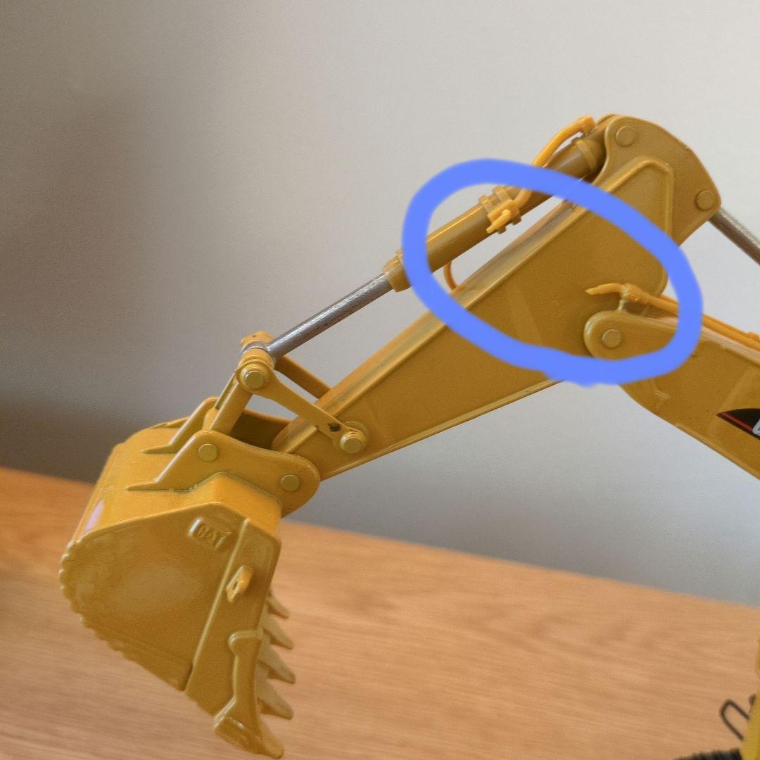 キャタピラー5110B　バックホー　重機ミニチュア　模型