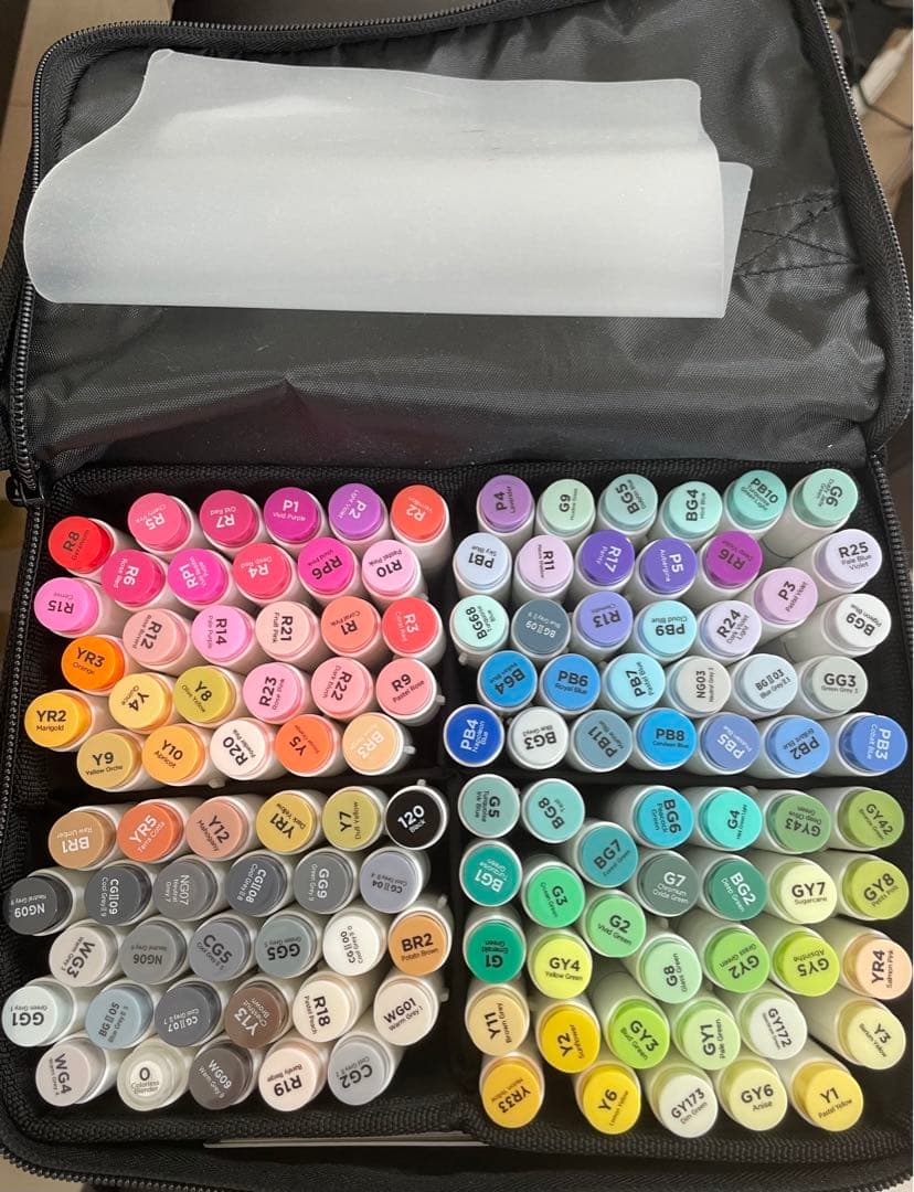 Ohuhu 120色アルコールマーカー