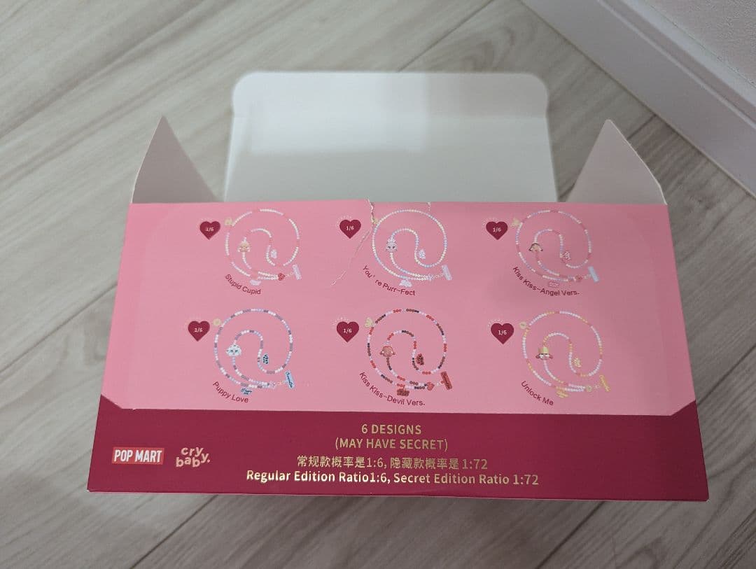 ​【新品未開封】POP MART CRYBABY 携帯チャーム 6個入BOX