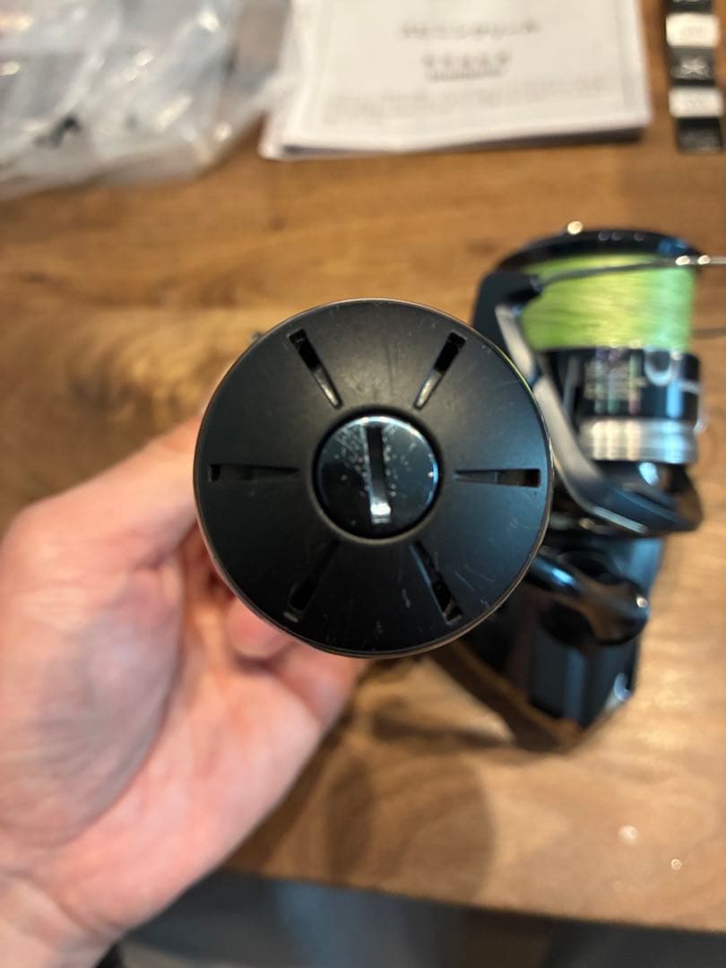 Shimano シマノ　ストラディックSW4000XG スピニングリール