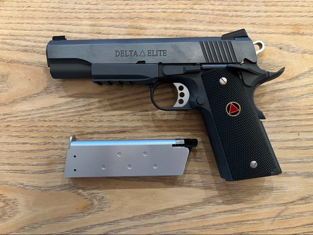 週末セール中！WA ウエスタンアームズ　コルト デルタエリート レールガン 美品