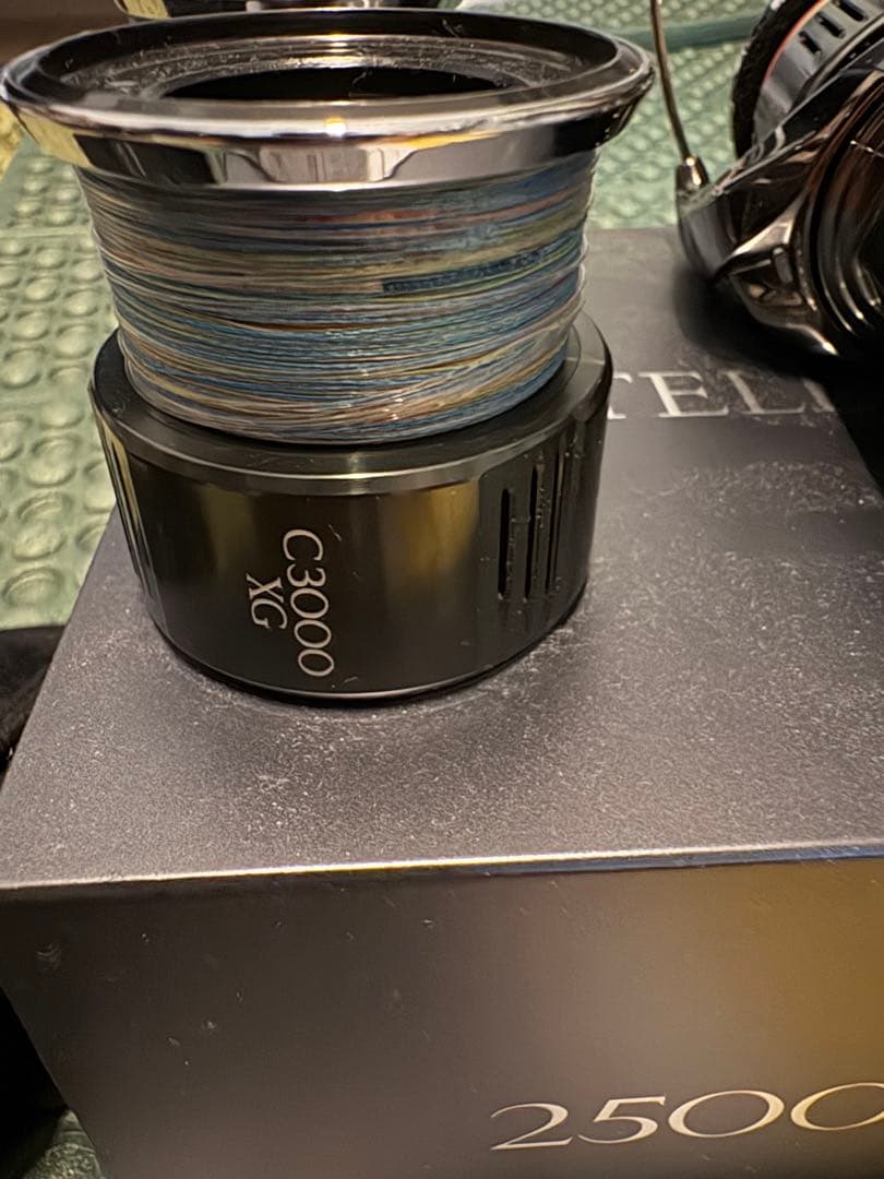 [美品]22ステラ　2500SHG 予備スプール2つ付き
