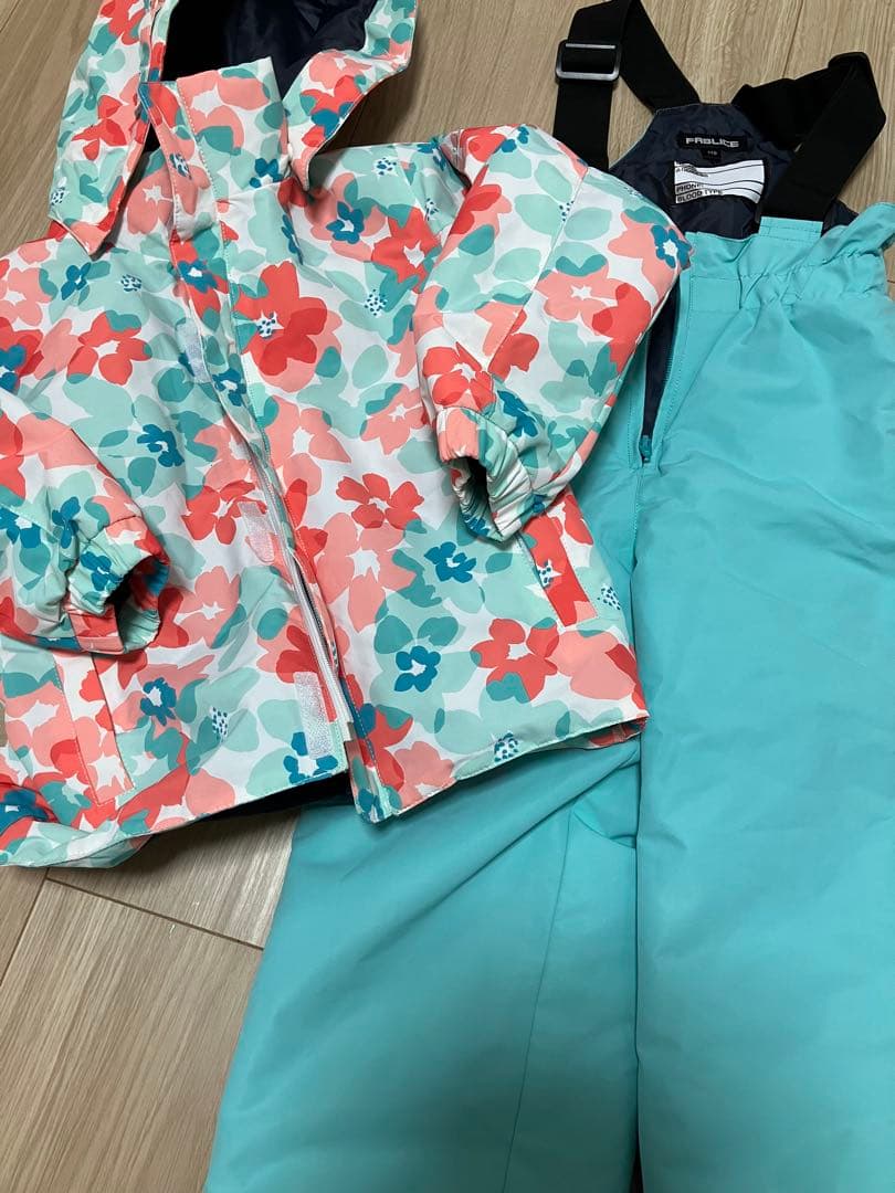 【美品】子供用スキーウェア フルセット 110cm（調整可）グローブ・ブーツ付