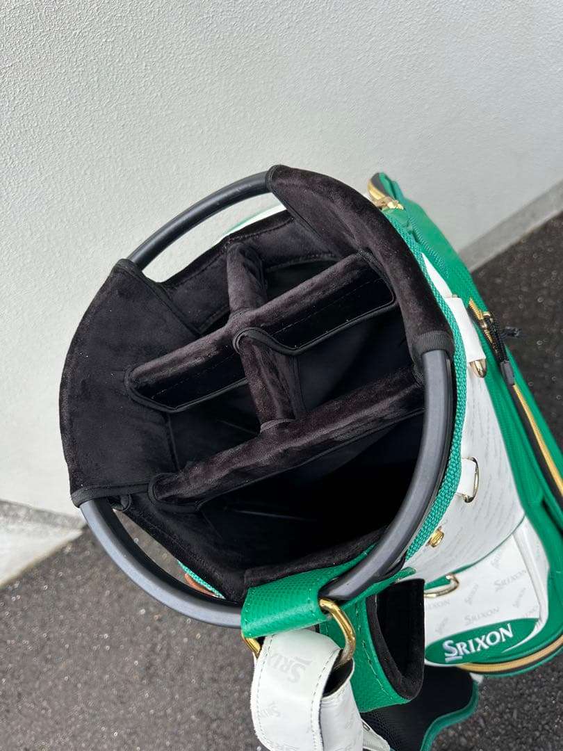 Srixon キャディバッグ 緑/白 松山英樹モデル（最終値下げ）早い者勝ち