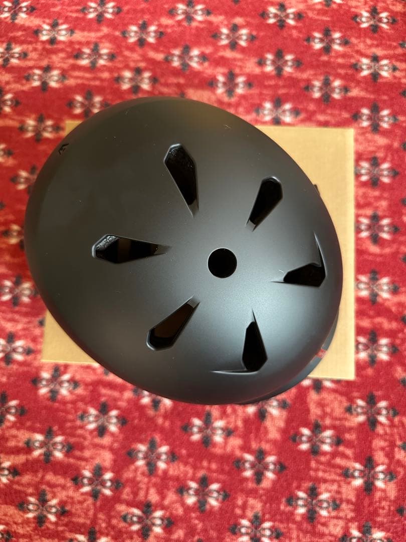 bern ヘルメット 【未使用】 JAPAN sizeS 57-59