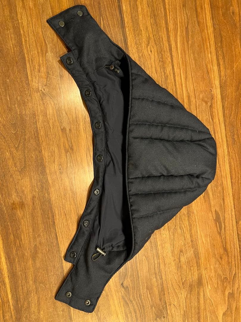 TATRAS フード付きダウンベスト ネイビー