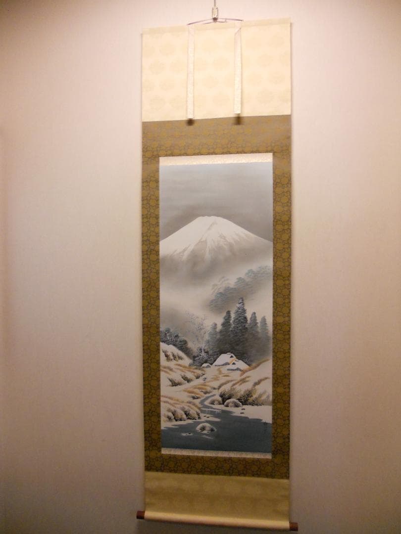 掛け軸 松泉 白雪渺々之図 絹本 希少 軸装 茶道具 掛軸 美品 です。