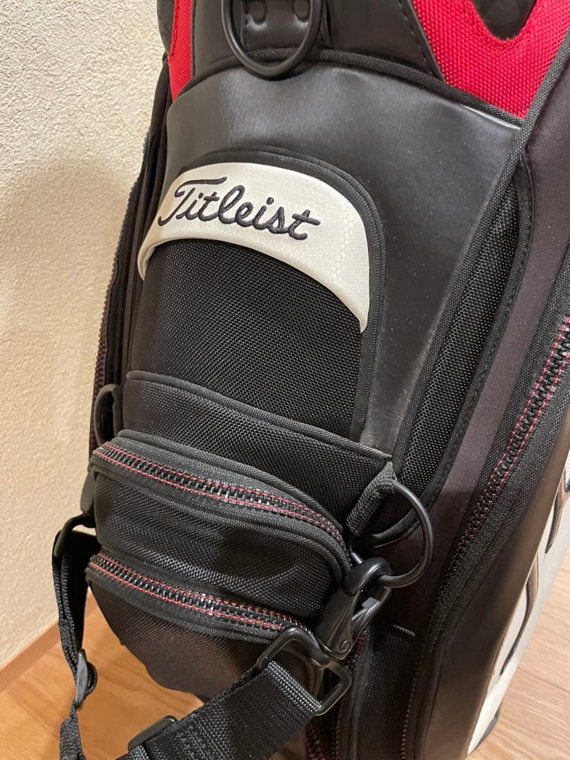 Titleist ゴルフキャディバッグ 黒/白/赤 プロツアーモデル
