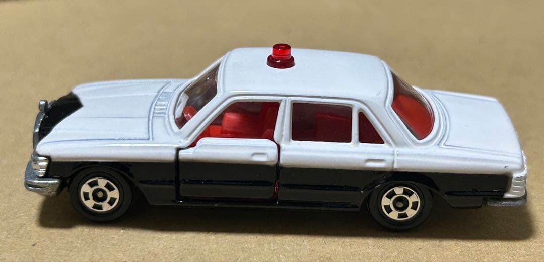 日本製 トミカ メルセデス ベンツ パトロールカー 2台セット 高島屋