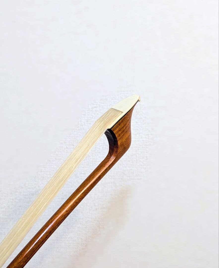 7月最終価格！コントラバス弓 SUZUKI No4200 ジャーマン ケース付