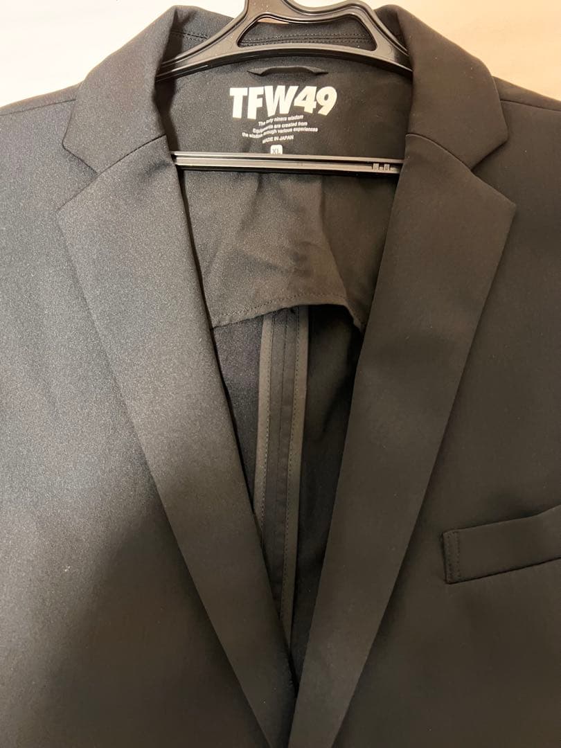 TFW49 ブラック ジャケット XL ほぼ新品