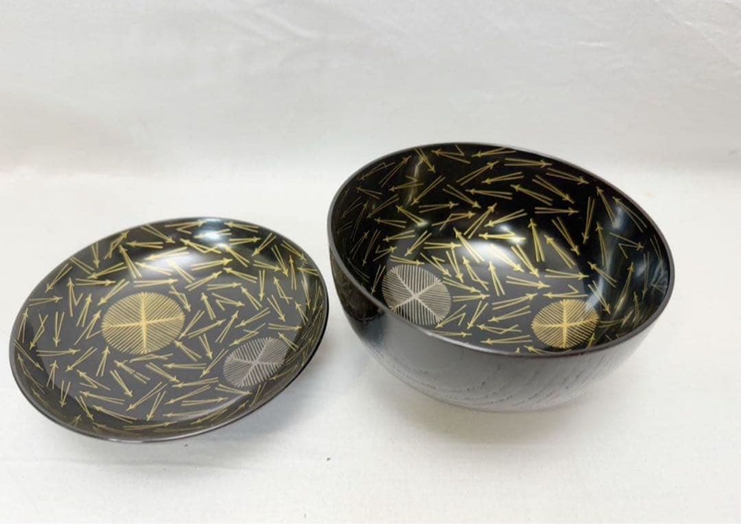 ほぼ未使用 懐石道具 木製黒塗 吸物椀 金彩松葉見返し蒔絵 木箱