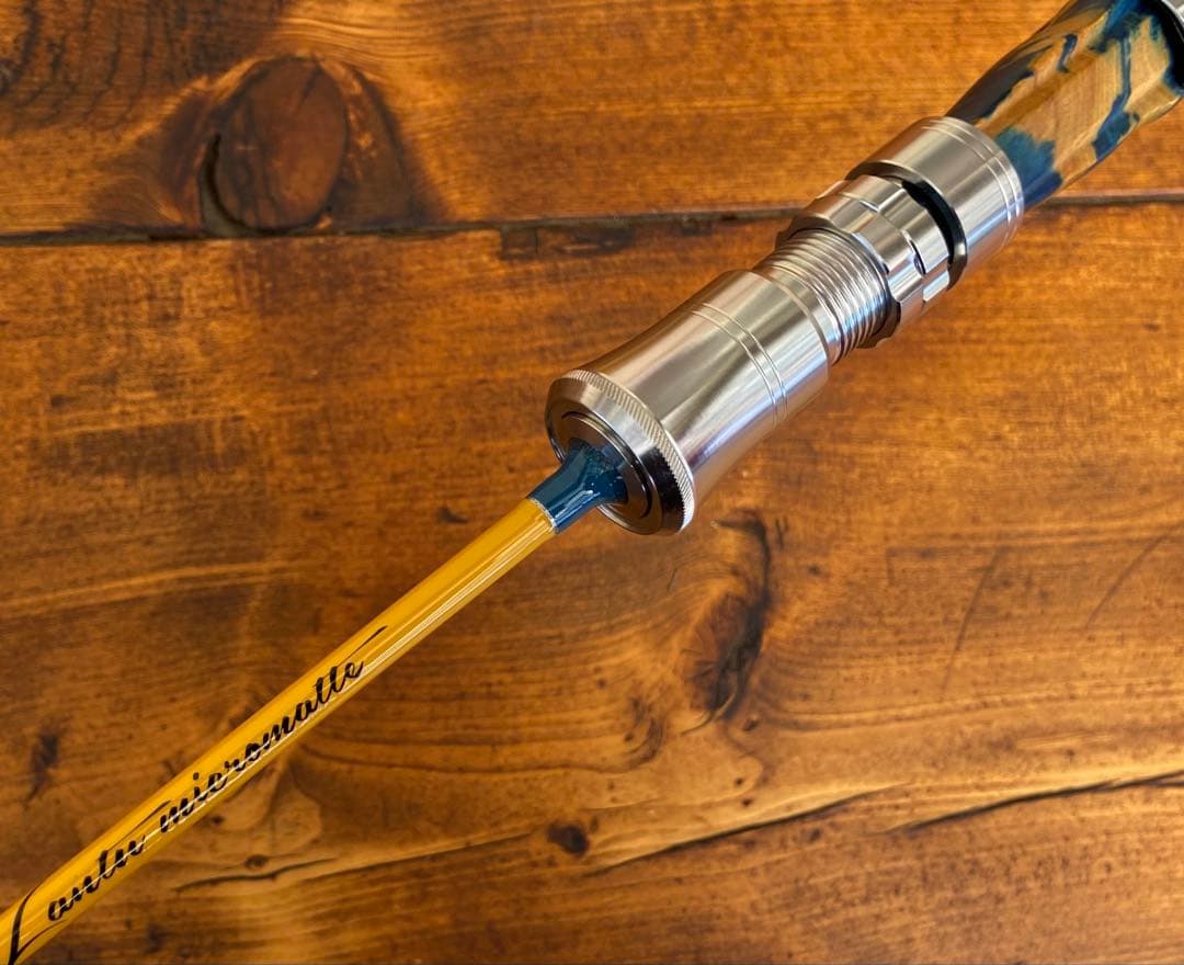 カーボンロッド　トラウトロッド　ベイトロッド　C562UL ウッドグリップ