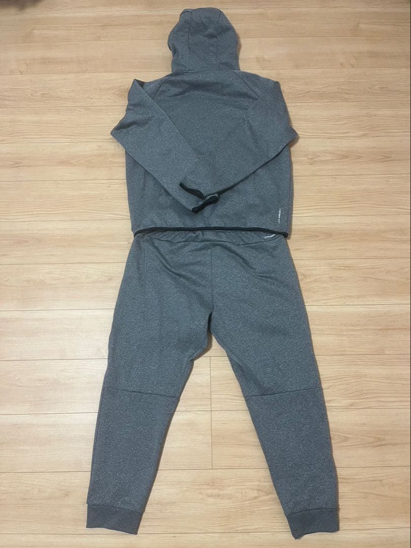 NIKE Therma-FIT 上下セットアップ