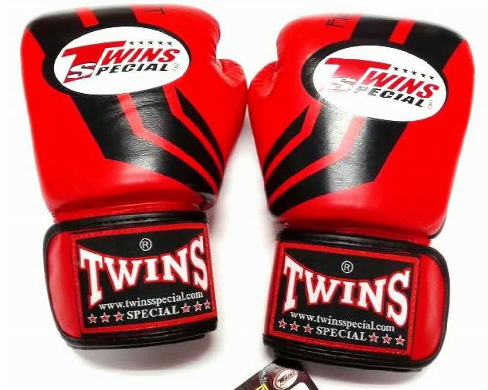 新品 正規 TWINS 本格ボクシンググローブ 本革製 サイズ選択 Fs赤黒