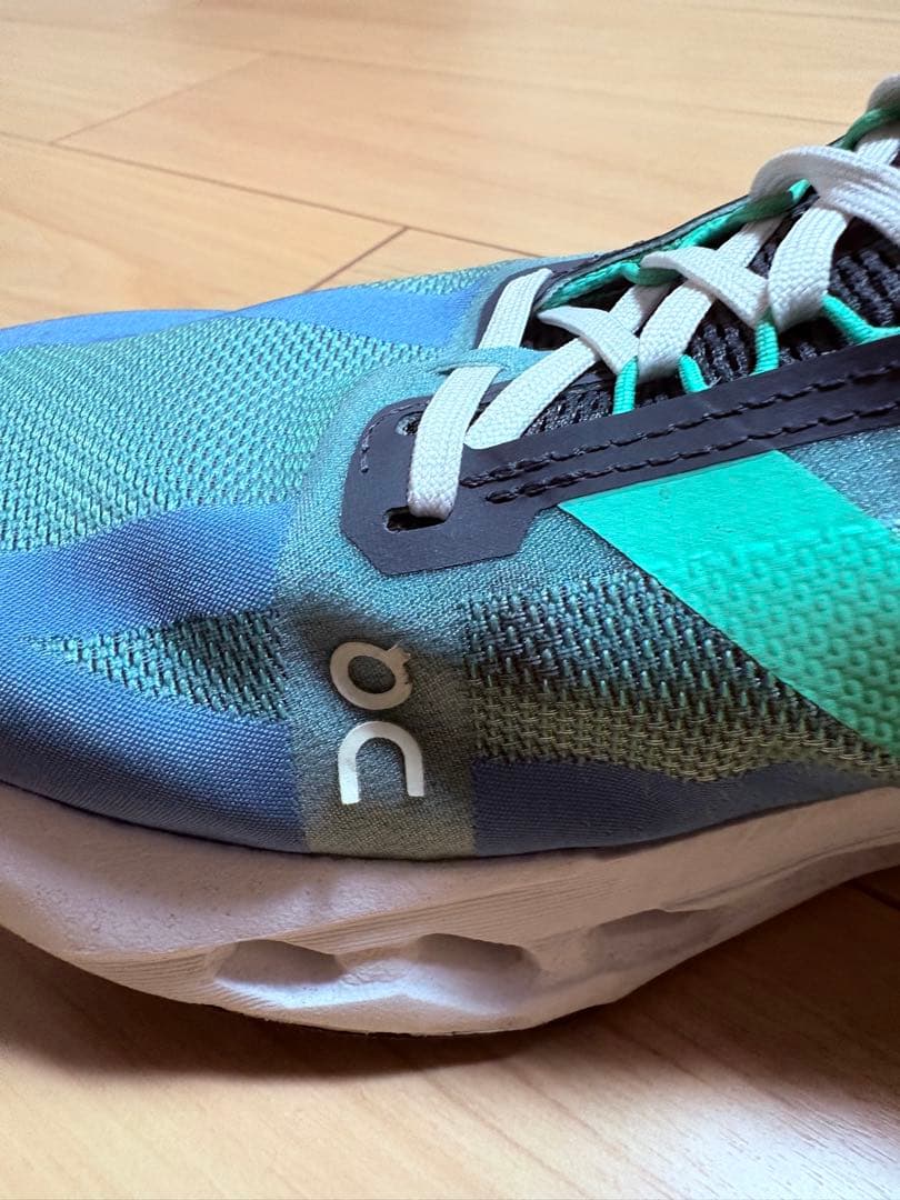 on Cloudsurfer next サイズ 26cm