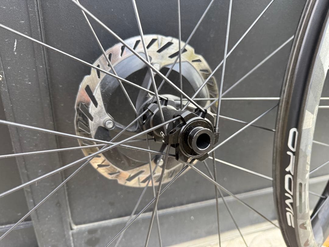 OROME VALAR TH30D カーボンホイールセット（ディスクブレーキ)