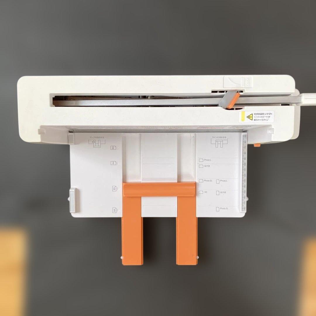 PLUSコンパクト裁断機PK−113