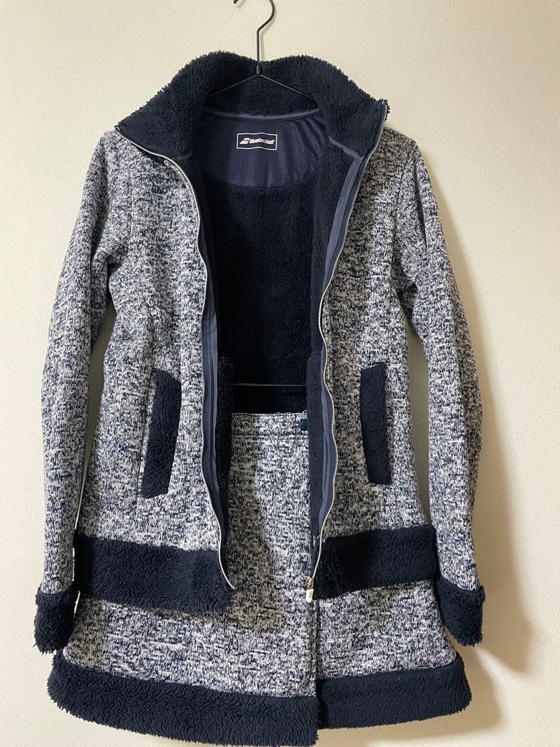 バボラ　アウター上下セット