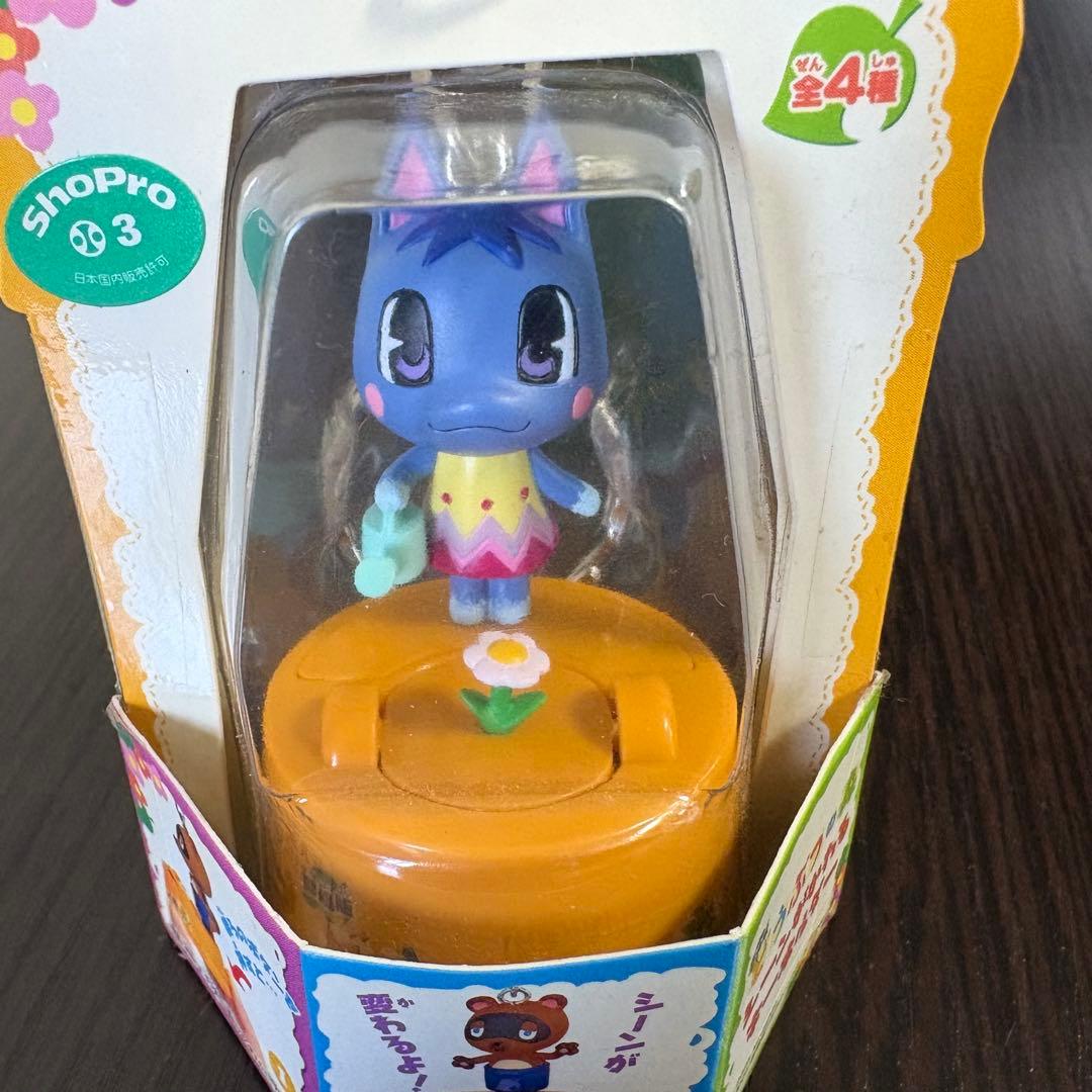 【新品未開封】劇場版どうぶつの森 シーンがかわるキーホルダー ブーケ 希少