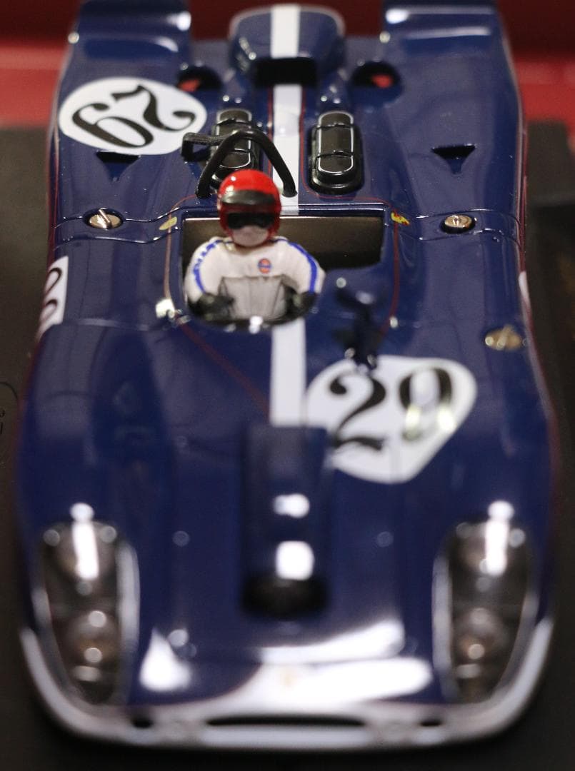 FLY　ポルシェ９０８栄光のルマン撮影用カメラ搭載車 1/32　スロットカー