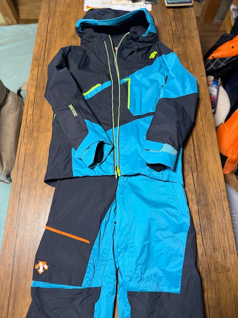DESCENTE スキーウェア 女性用 青黒