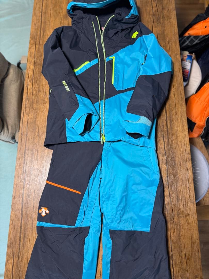 DESCENTE スキーウェア 女性用 青黒