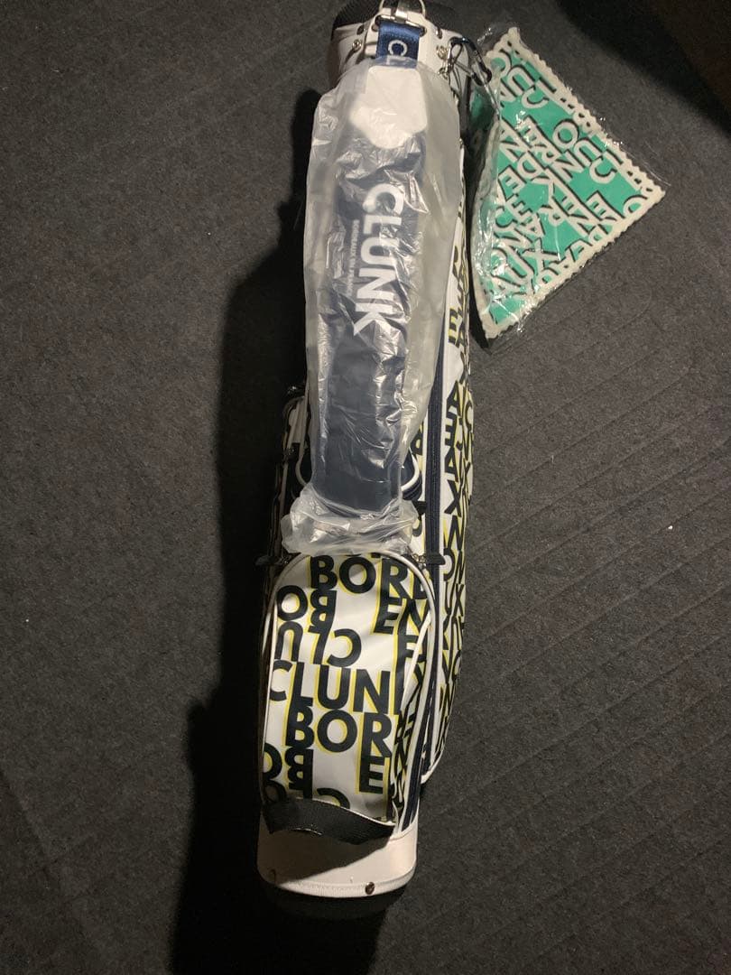 未使用品 CLUNK キャディバッグ 7型 ホワイト/ブラック/イエロー