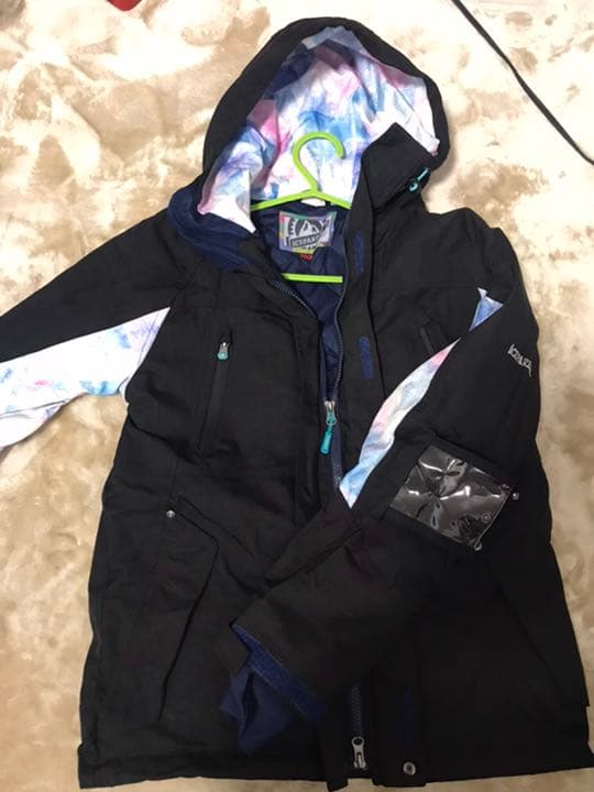 ウィンタースポーツ用ウェア上下とゴーグル