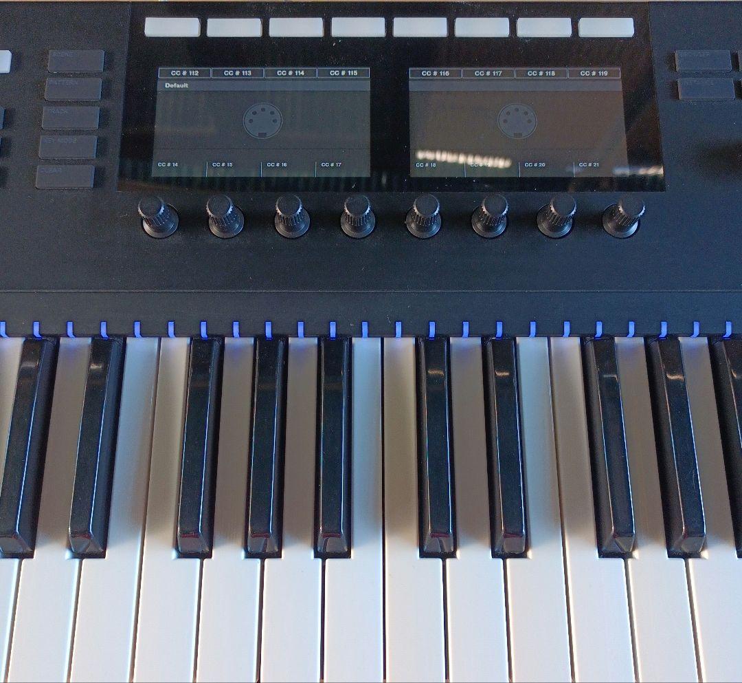 DTM・DAW KOMPLETE KONTROL S49