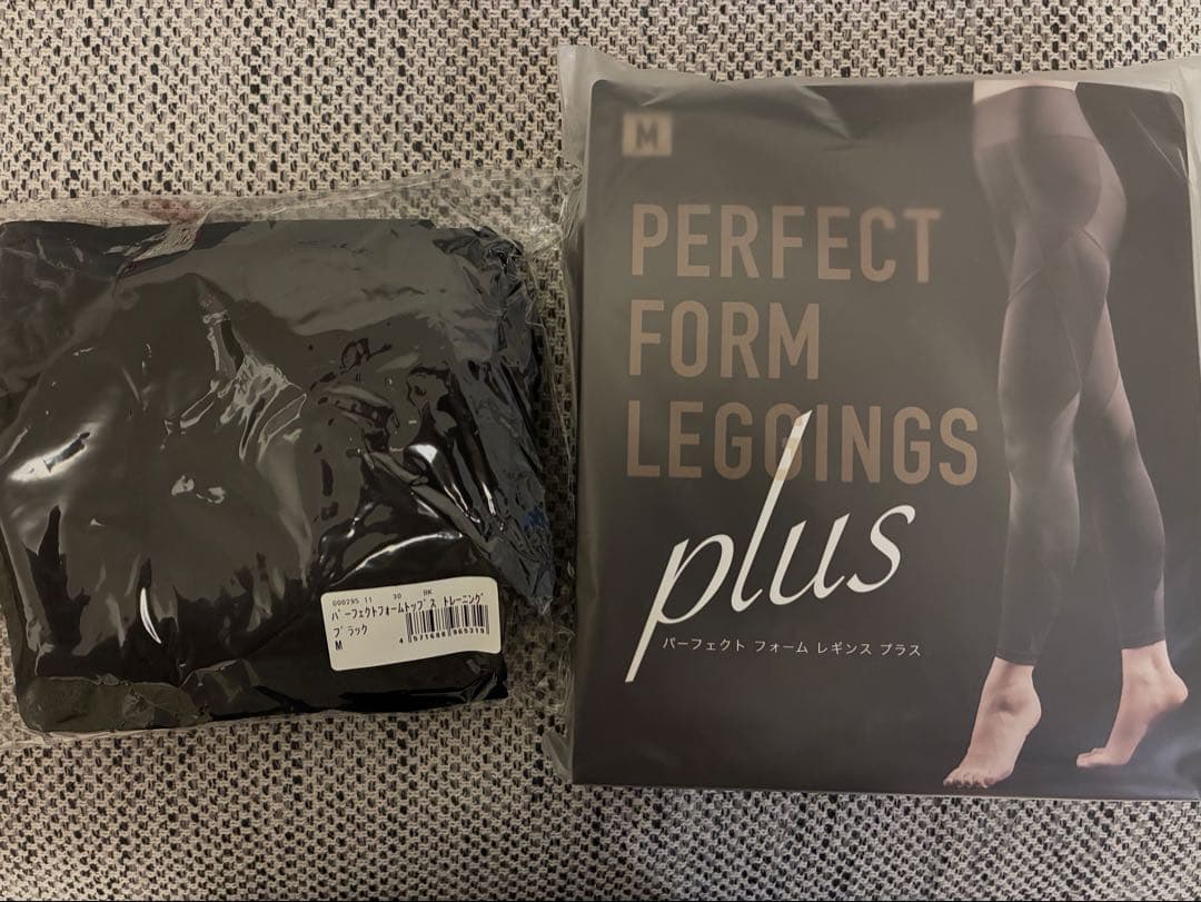 リントスル【LAVA】トップス&レギンス M