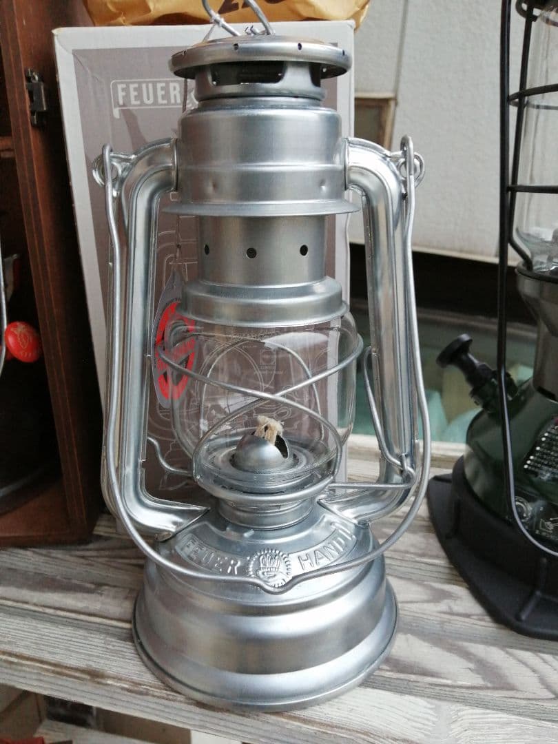 ランタン3台セット　Coleman・真鍮製Butterfly・FEUERHAND