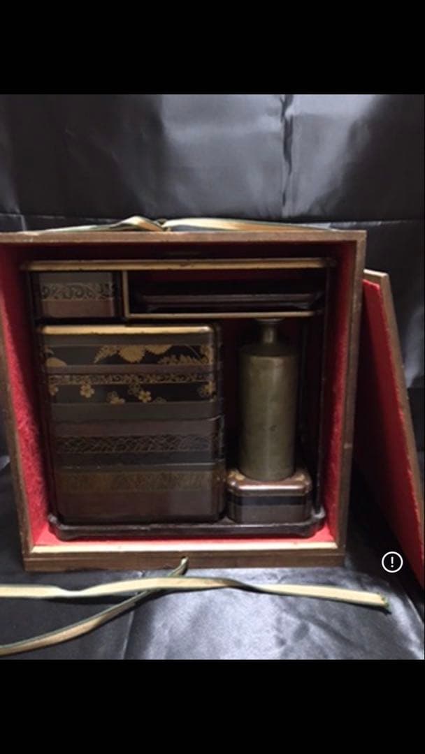 江戸時代　野弁当　重箱　蒔絵提重　骨董　五七桐と菊紋！豪華！