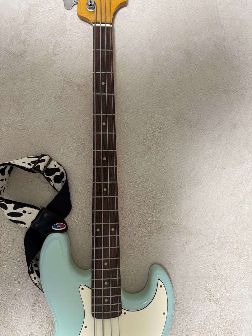 Edwards エレキベース ミントグリーン ストラップ付き