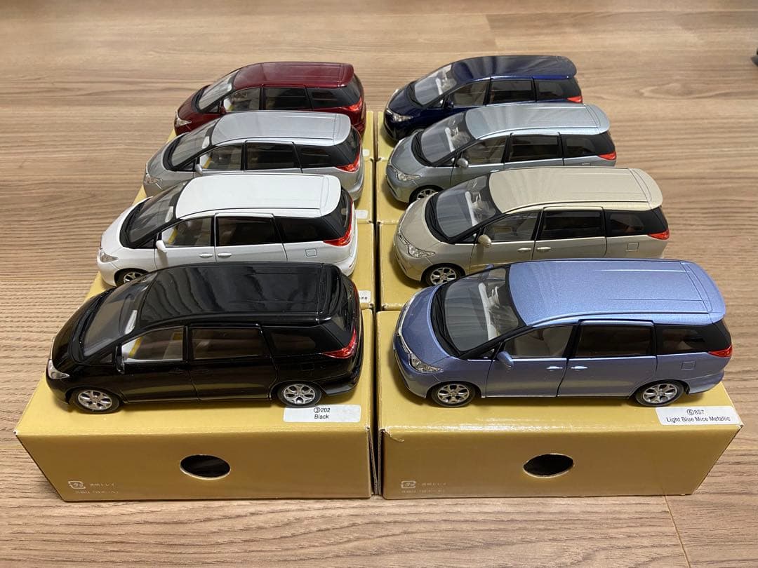 1/30 トヨタ　エスティマ　カラーサンプル　非売品　ミニカー　全色　8台セット