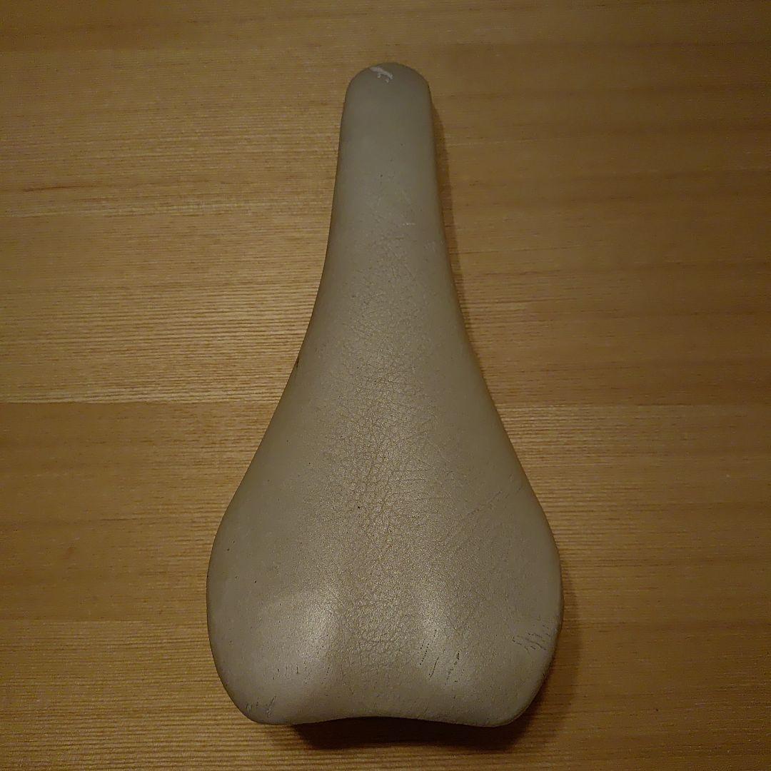 VETTA サドル ホワイトMade in Italy