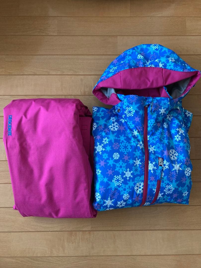 ⭐️最終お値下げ　デサント　スキーウェア上下１６０クリーニング済み