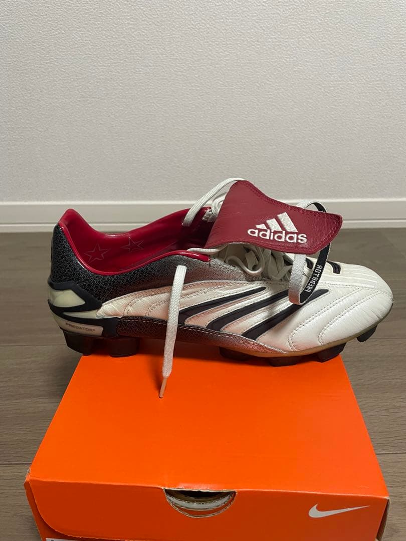 adidas プレデターアブソリュートHG 27.5cm